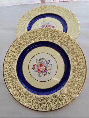 3 Johnson Bros Gold Filigree Dinner Plates 10.5" Vintage Floral China Cobalt Rim